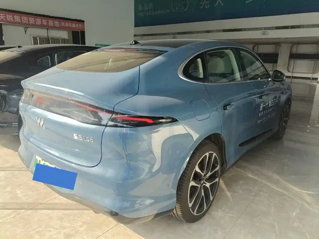 IM Motors LS6 — Фото автомобиля 12