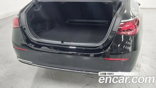 Mercedes-Benz E-Class W214 — Фото автомобиля 11