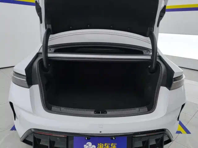 BYD Seal 2022 550km Standard Range RWD Premium — Фото автомобиля 4