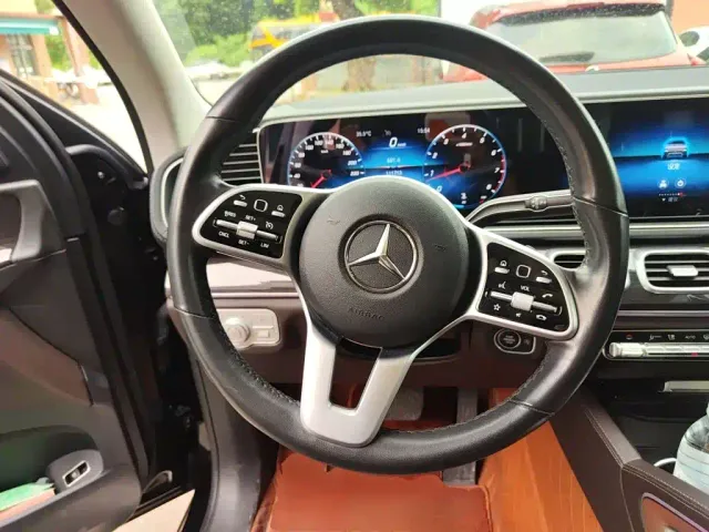 Mercedes-Benz GLE-Class — Фото автомобиля 6