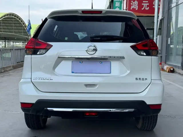 Nissan X-Trail — Фото автомобиля 5