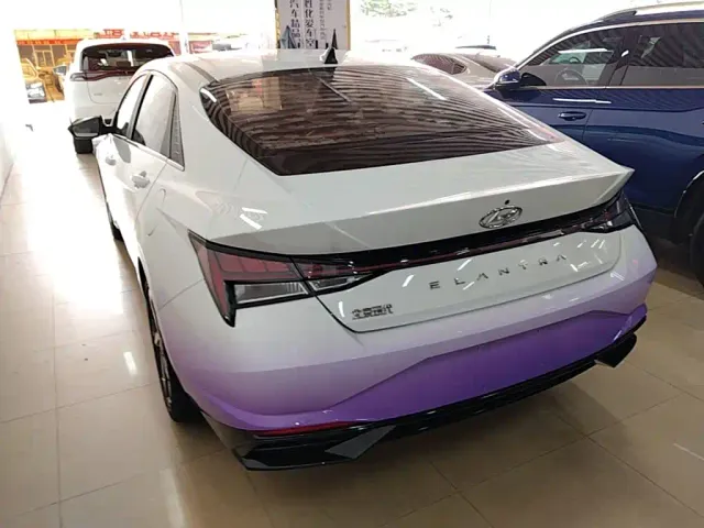 Hyundai Elantra — Фото автомобиля 4