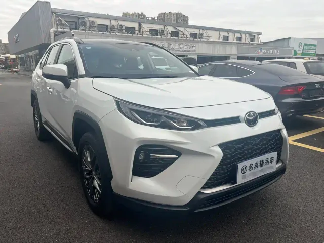 Toyota Wildlander — Фото автомобиля 3