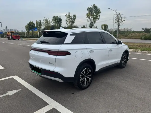 BYD Song Pro — Фото автомобиля 4