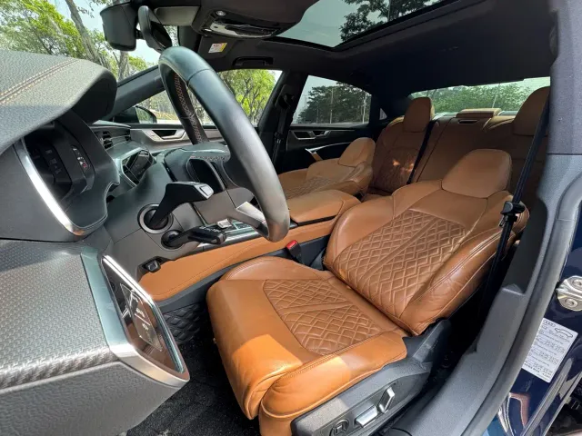 Audi A7L — Фото автомобиля 18