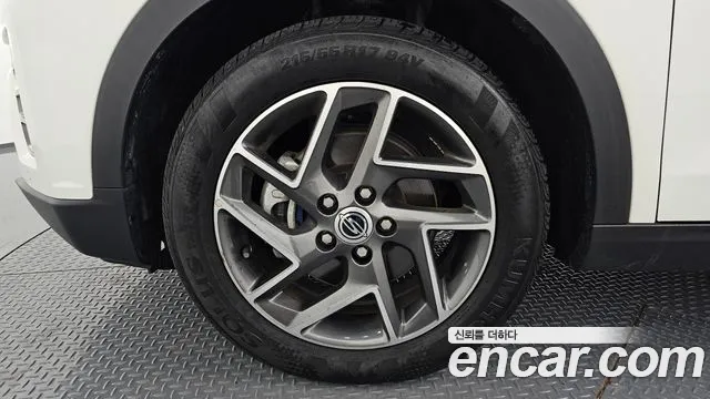 KG_Mobility_Ssangyong TIBOLI Very New Tivoli Бензин 1.5 2WD — Фото автомобиля 5