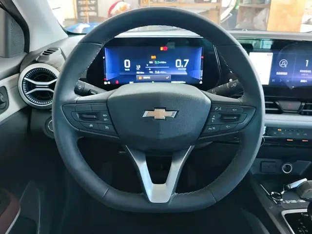 Chevrolet Monza — Фото автомобиля 10
