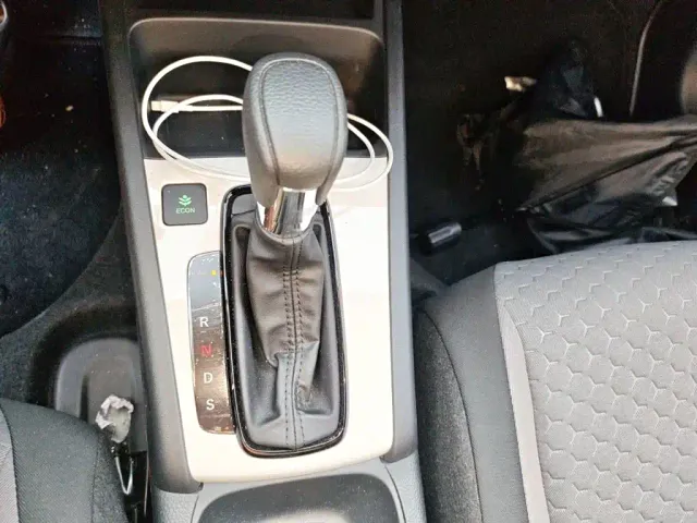 Honda Fit — Фото автомобиля 10