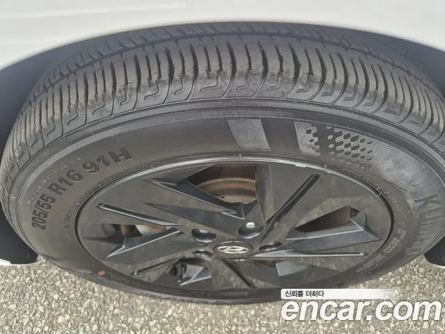 Hyundai Avante CN7 — Фото автомобиля 14