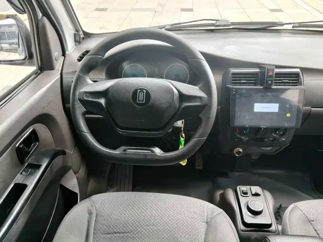 Linxys Yufeng EV50 — Фото автомобиля 20