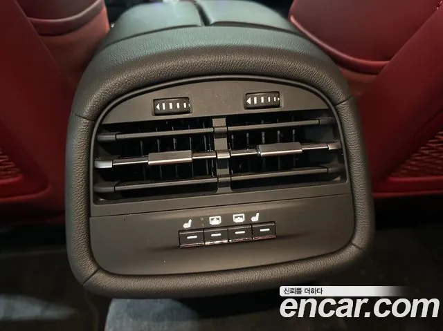 Maserati Ghibli — Фото автомобиля 15