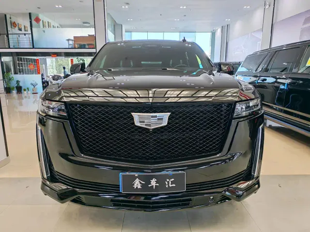 Cadillac Escalade — Фото автомобиля 4