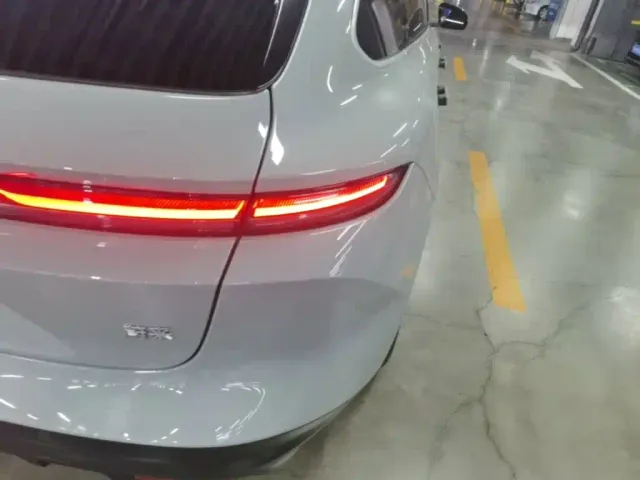 Nio ET5 Touring — Фото автомобиля 7