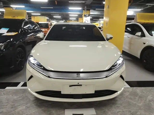 BYD Qin L — Фото автомобиля 2