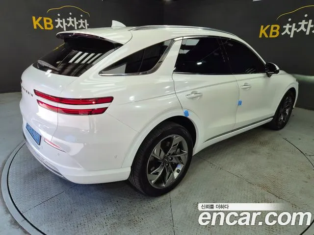 Genesis GV70 Electrified — Фото автомобиля 6