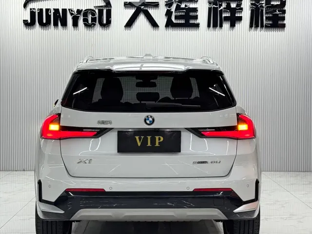 BMW X1 — Фото автомобиля 4
