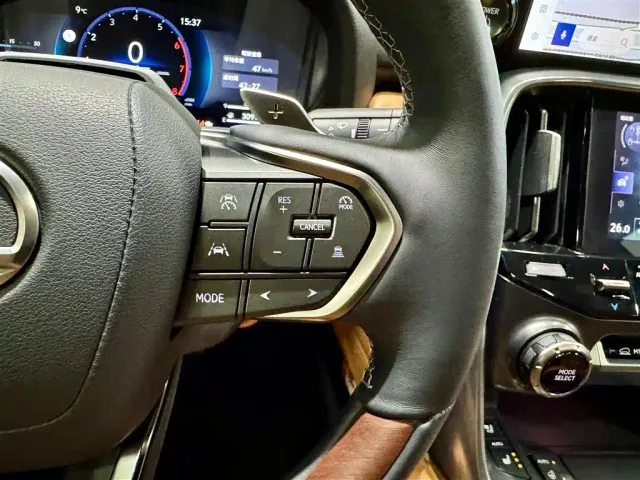 Lexus LX — Фото автомобиля 23
