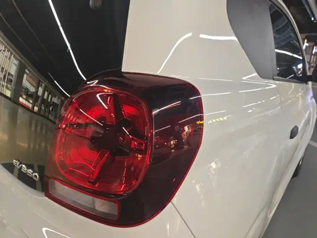 Roewe Clever — Фото автомобиля 7