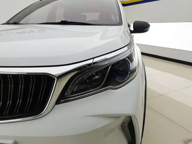 Geely Vision X3 — Фото автомобиля 5