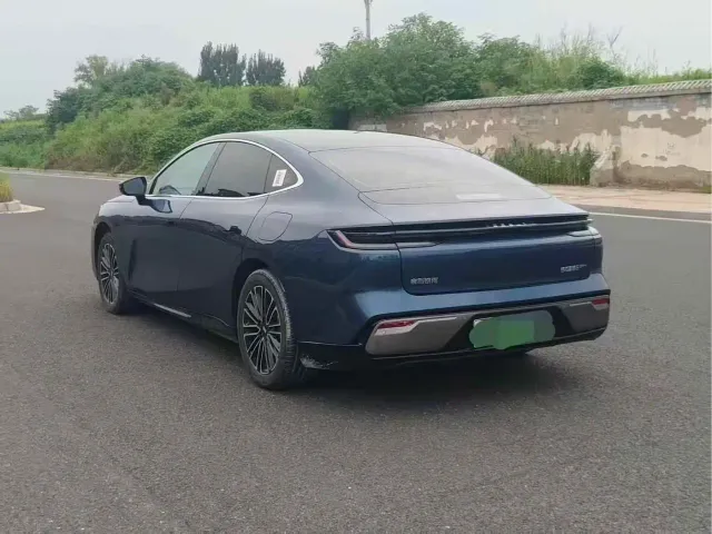 Geely Galaxy Xingyao 8 — Фото автомобиля 7
