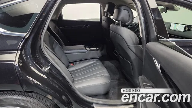 Genesis G80 Бензин 2.5 турбо AWD — Фото автомобиля 12