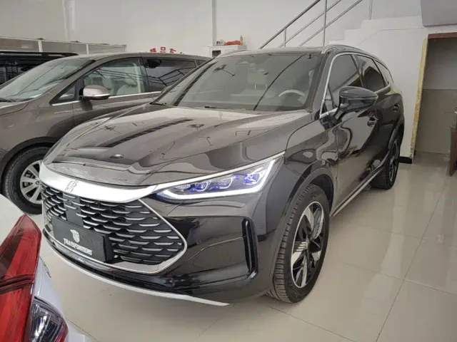 Фотография автомобиля — BYD Tang