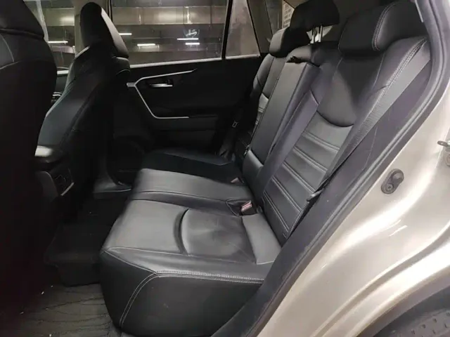 Toyota Wildlander — Фото автомобиля 16
