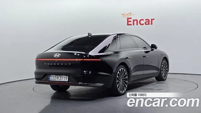 Hyundai Grandeur — Фото автомобиля 2