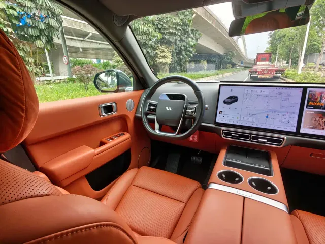 Li Auto L7 — Фото автомобиля 15