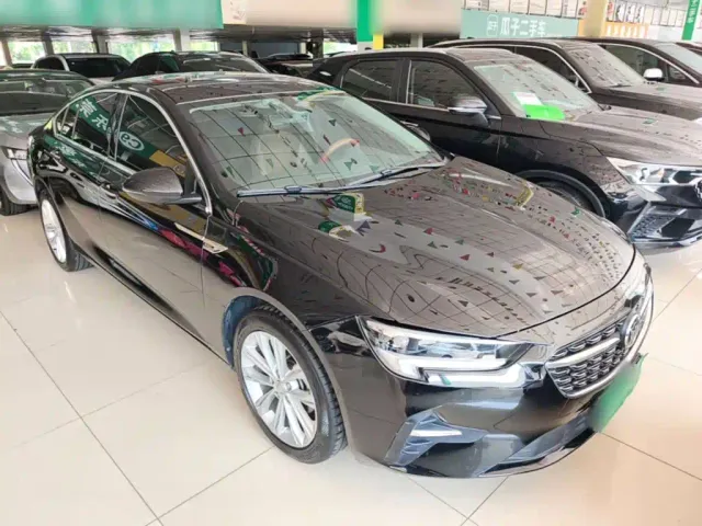 Buick Regal — Фото автомобиля 3