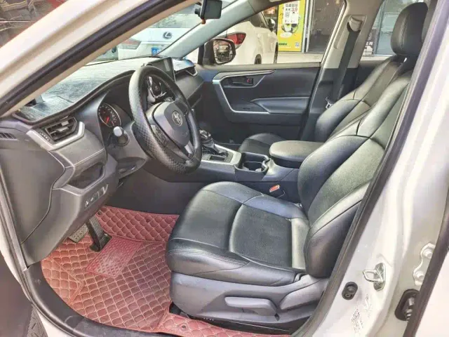 Toyota Wildlander — Фото автомобиля 3