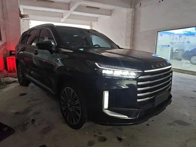 Exeed VX — Фото автомобиля 3