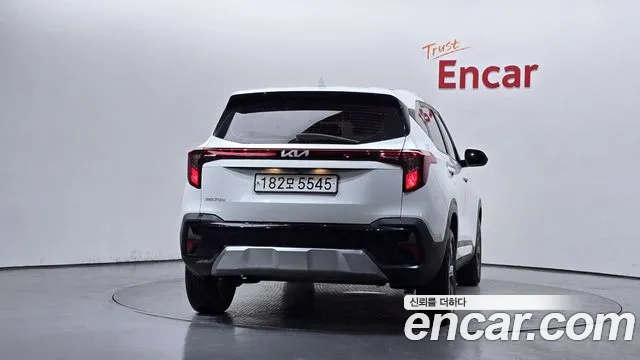 Kia Seltos New — Фото автомобиля 4