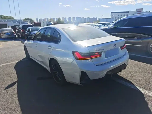 BMW 3 Series — Фото автомобиля 4