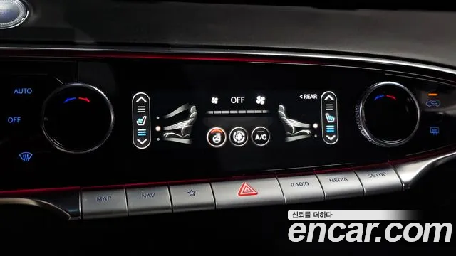 Genesis GV70 — Фото автомобиля 28