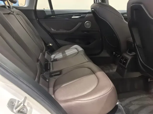 BMW X1 — Фото автомобиля 3