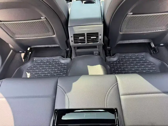 Jaguar XEL — Фото автомобиля 23