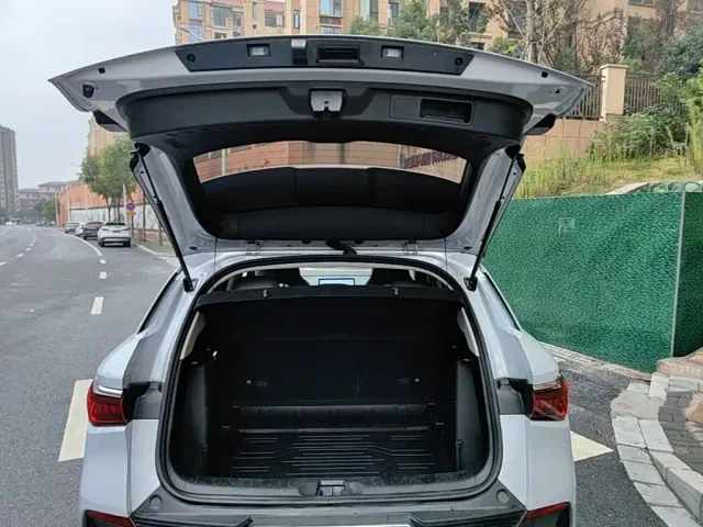 BYD Yuan PLUS — Фото автомобиля 18