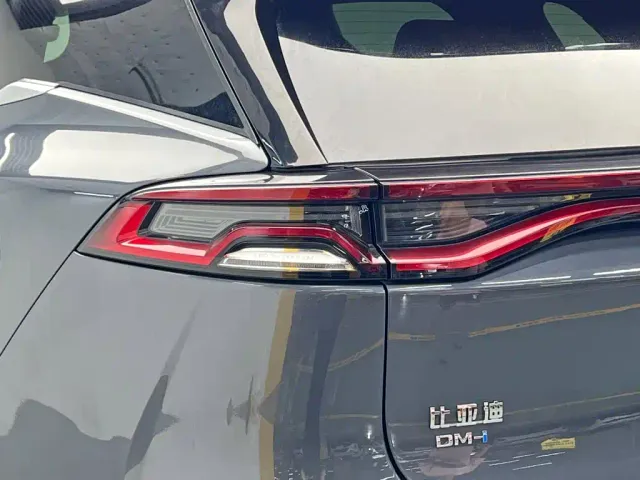 BYD Tang — Фото автомобиля 11