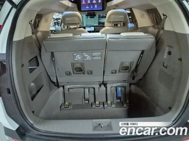 Kia Carnival 4th Gen — Фото автомобиля 17