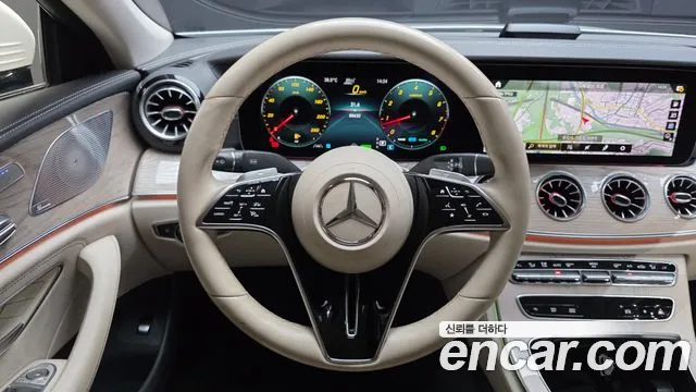 Mercedes-Benz CLS-Class — Фото автомобиля 14