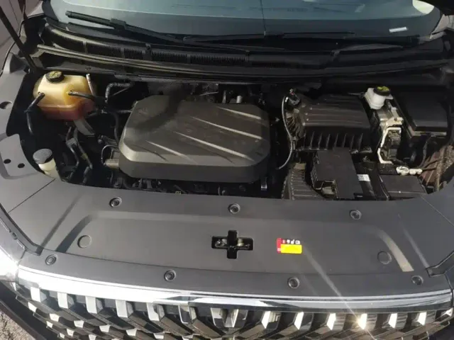 Maxus G90 — Фото автомобиля 19