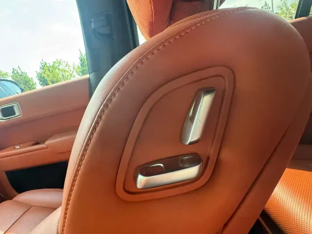 Li Auto Li Xiang L9 2022 Max — Фото автомобиля 30