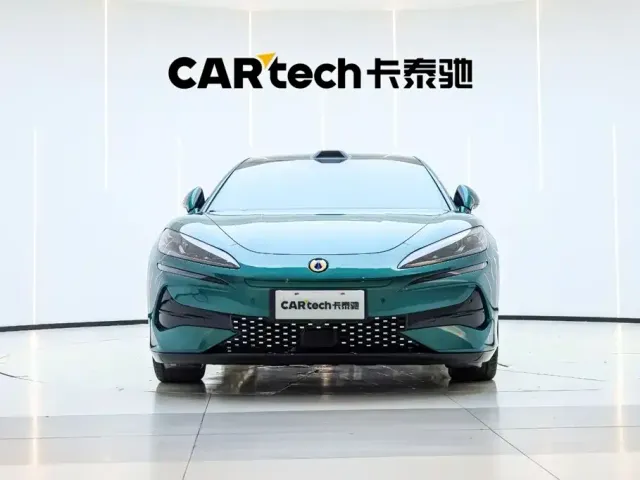 Denza Z9GT — Фото автомобиля 6