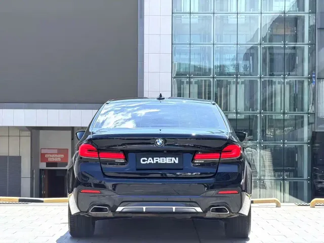 BMW 5 Series — Фото автомобиля 13