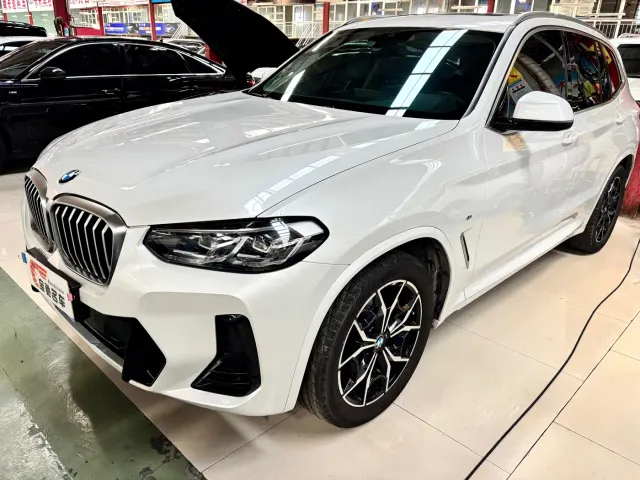 Фотография автомобиля — BMW X3