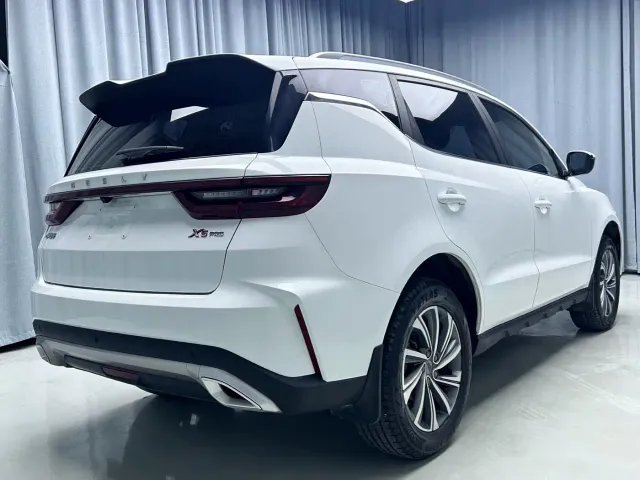 Geely Vision X6 — Фото автомобиля 18