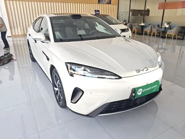 BYD Seal 07 DM-i — Фото автомобиля 3