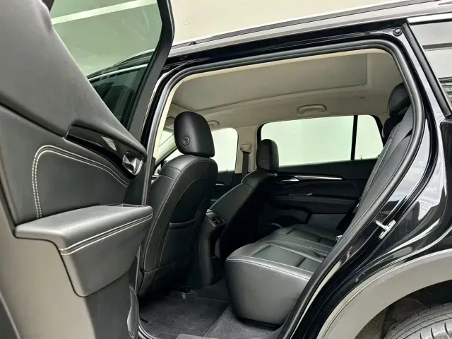 Buick Envision Plus — Фото автомобиля 5