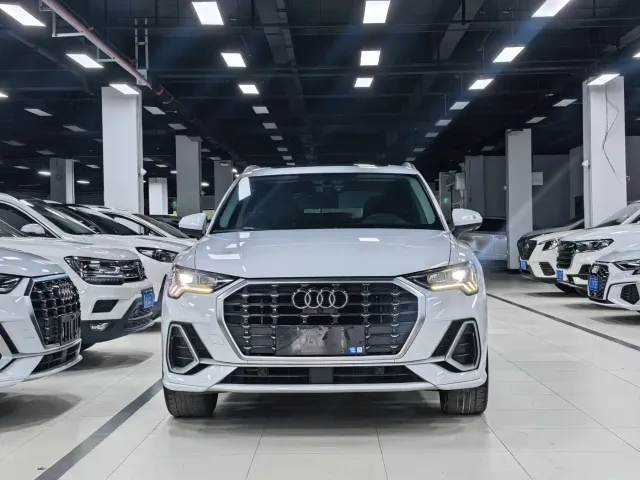 Audi Q3 — Фото автомобиля 2
